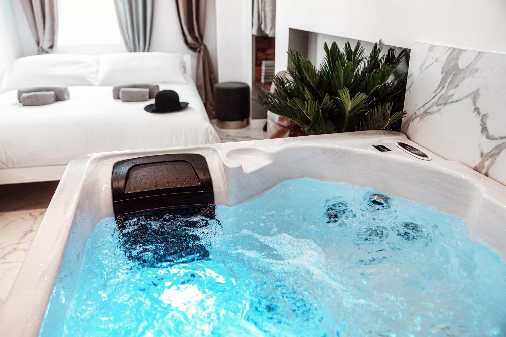 Sahara & Amazzonia Luxury Rooms- The House Of Travelers Como Exterior foto