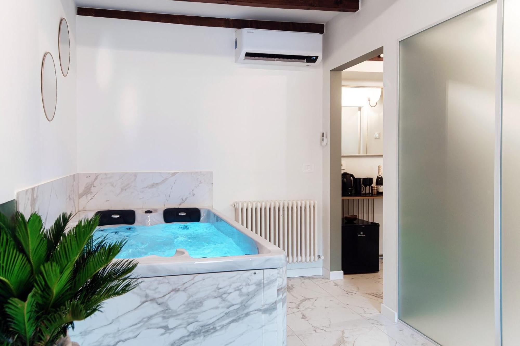 Sahara & Amazzonia Luxury Rooms- The House Of Travelers Como Exterior foto
