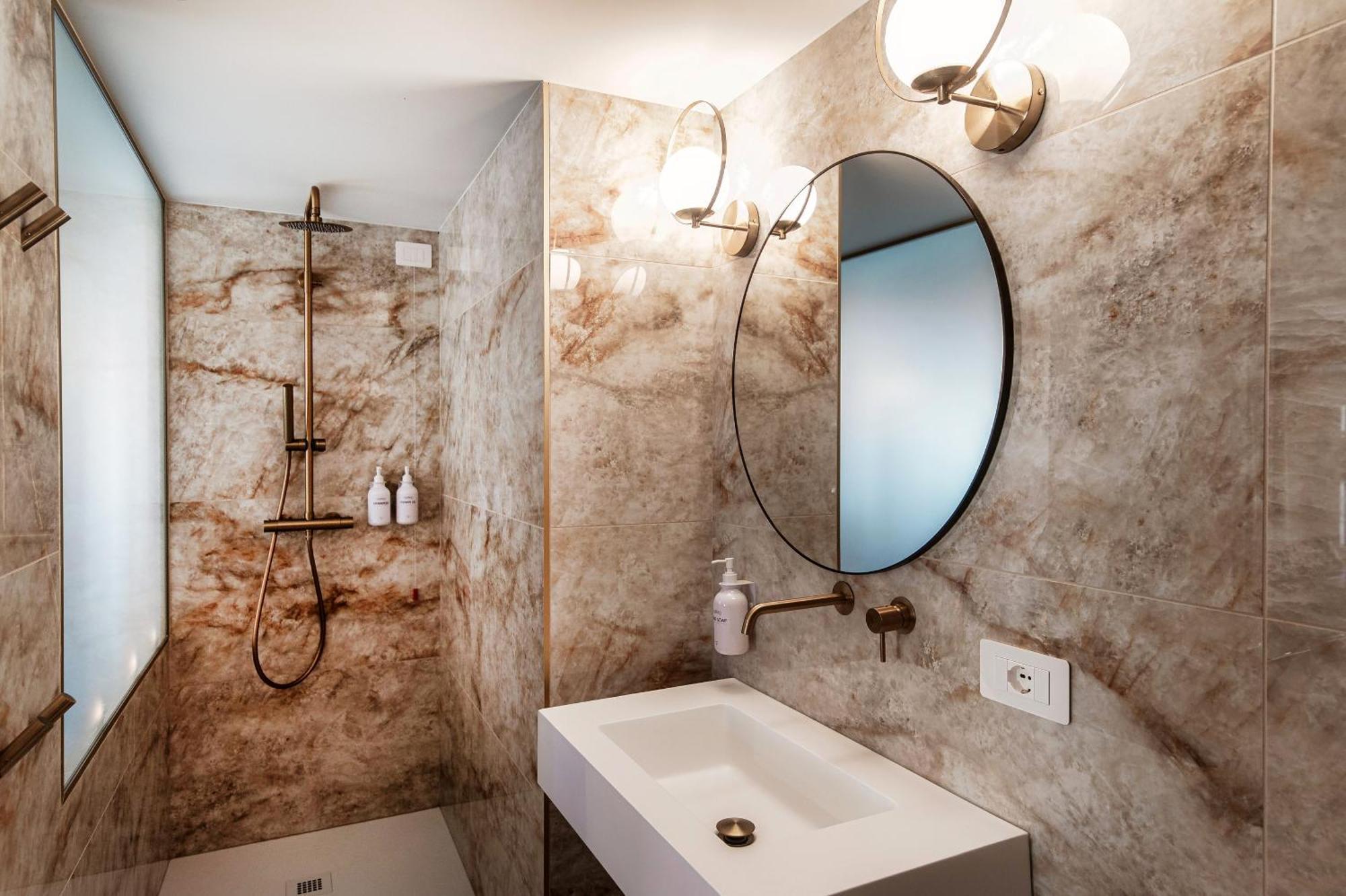 Sahara & Amazzonia Luxury Rooms- The House Of Travelers Como Exterior foto